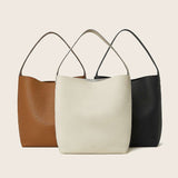 Hpai Medium Binah Bucket Bag in Leather - Black