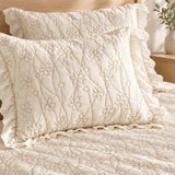 Ivory Daisy Vine Quilted 3-Piece Bedding Set