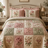 Vintage Rose Floral Quilted 3-Piece Bedding Set – Luxury Quilted Bedding with Matching Pillow Shams