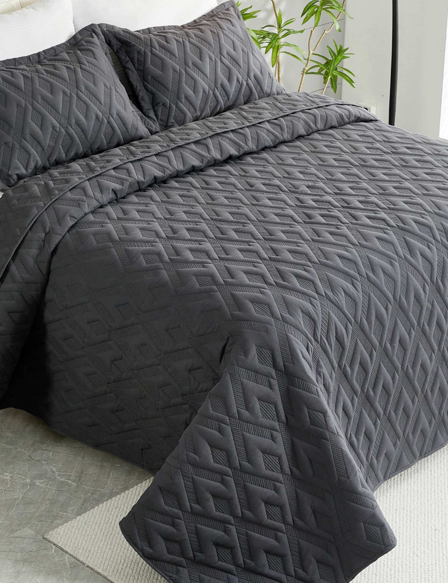 Washed Cotton Solid Color Quilted 3‑Piece Bedding Set