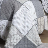 Rose Patchwork Quilted 3-Piece Bedding Set