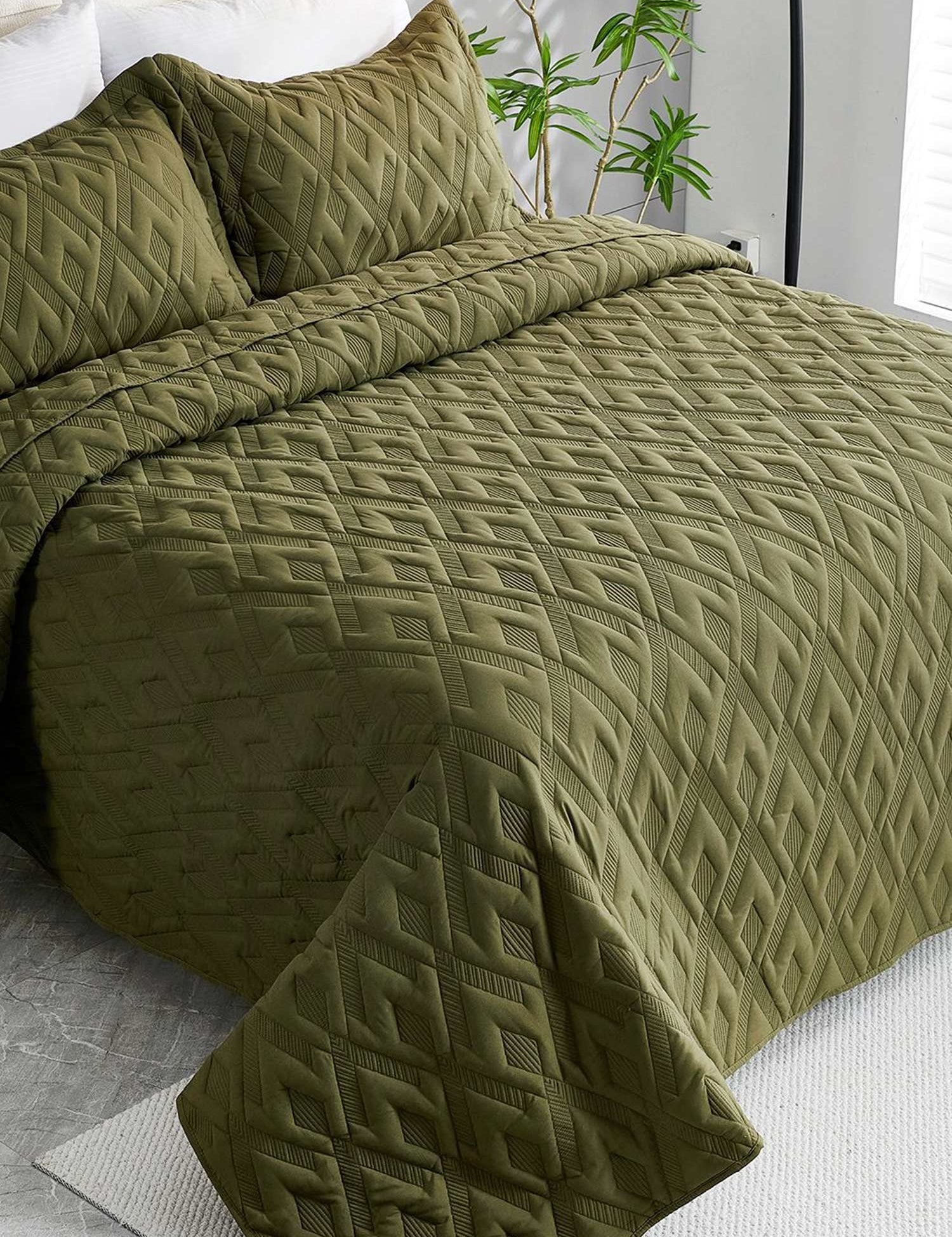 Washed Cotton Solid Color Quilted 3‑Piece Bedding Set