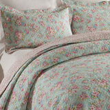 Vintage Rose Floral Print Quilted 3‑Piece Bedding Set