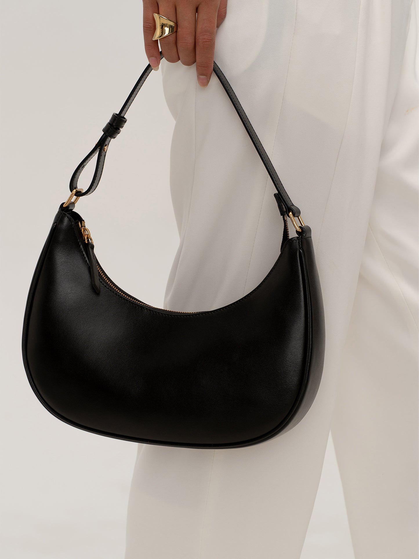 Hpai Crescent Bag In Leather - Black – HPAI Official