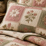 H.PAI Vintage Floral Patchwork Quilted 3-Piece Bedding Set – Luxury Quilted Bedding with Matching Pillow Shams