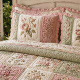 Vintage Rose Floral Quilted 3-Piece Bedding Set – Luxury Quilted Bedding with Matching Pillow Shams