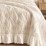 Ivory Daisy Vine Quilted 3-Piece Bedding Set