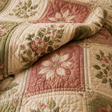 H.PAI Vintage Floral Patchwork Quilted 3-Piece Bedding Set – Luxury Quilted Bedding with Matching Pillow Shams