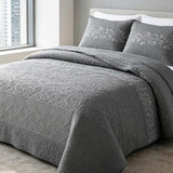 Vintage Botanical Quilted 3‑Piece Bedding Set